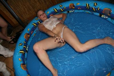 Miss débardeur mouillé