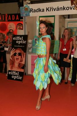 Módní přehlídka BonExpo papirove modely