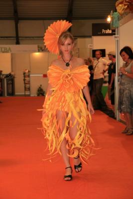 Módní přehlídka BonExpo papirove modely