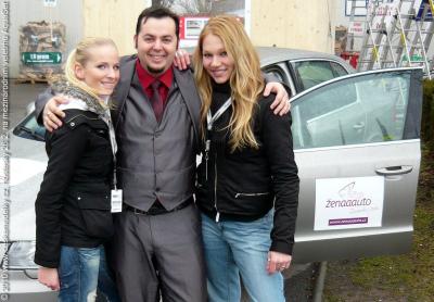 Hôtesses pour AAA AUTO