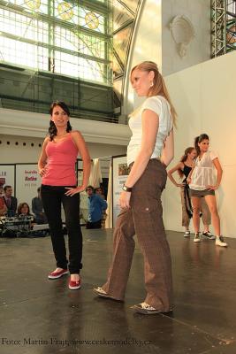 Módní přehlídka na World of Expo Beauty