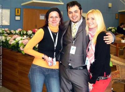 Hôtesses pour AAA AUTO