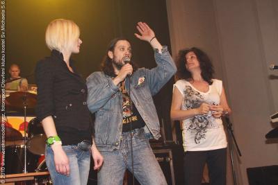 Slavnostni otevření klubu kostel Svateho Michaela