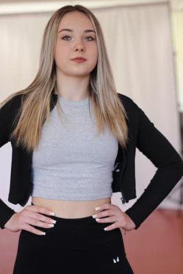 Undervisning i modelgang og forberedelse til et modeshow