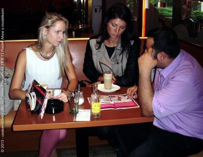 Setkání generálního ředitele s modelkami