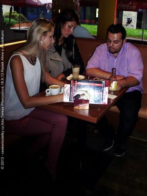 Setkání generálního ředitele s modelkami