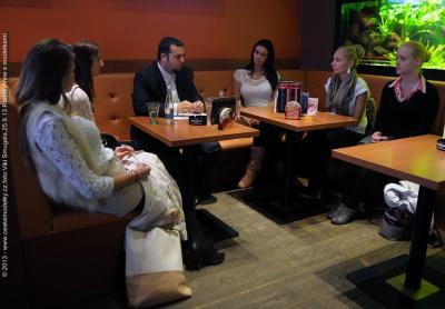 Setkání generálního ředitele s modelkami