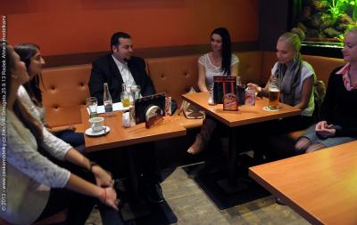 Setkání generálního ředitele s modelkami