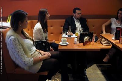 Setkání generálního ředitele s modelkami