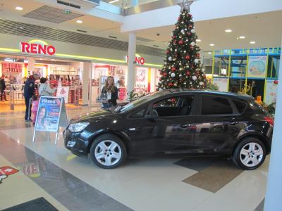 Hôtesses Nové Zámky OC Aquario