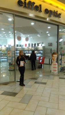 Hosteska Eiffel Optic Bratislava