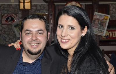 Neformalni porada ředitele spolecnosti s asistentkami a kolegy