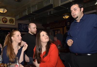 Neformalni porada ředitele spolecnosti s asistentkami a kolegy