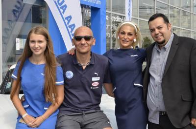 Hostesky na tiskovou konferenci