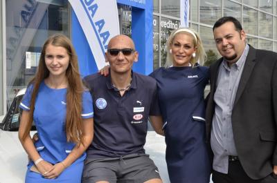 Hostesky na tiskovou konferenci