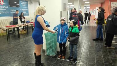 Hôtesse à Pardubice pour AAA AUTO