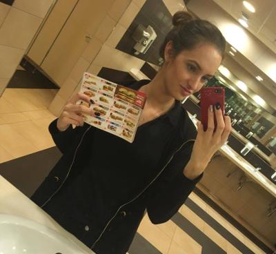 Hosteska Burger King  Letňany