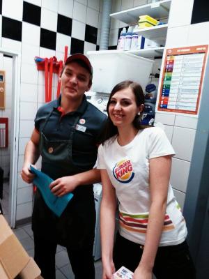 Hosteska Burger King Harfa