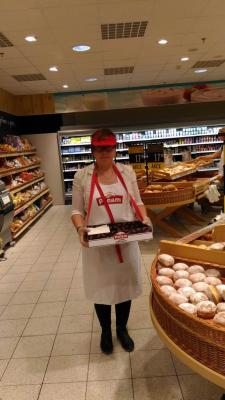 Promotérky na ochutnávku pečiva Penam Praha 4 