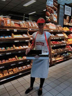 Promoteurs de la dégustation de pâtisseries Penam Mladá Boleslav