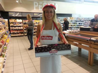 Promotérky na ochutnávku pečiva Penam Litomerice