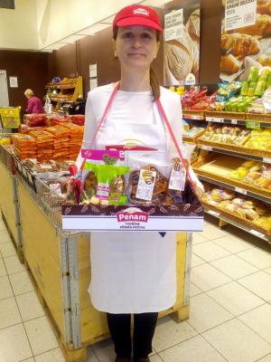 Promotérky na ochutnávku pečiva Penam Ústí nad Labem