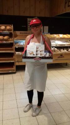 Promotérky na ochutnávku pečiva Penam Praha 