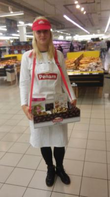 Promotérky na ochutnávku pečiva Penam Krone Praha 1