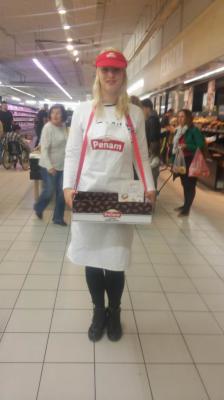 Promotérky na ochutnávku pečiva Penam Krone Praha 1