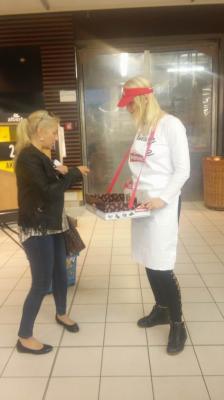 Promotérky na ochutnávku pečiva Penam Krone Praha 1