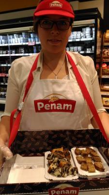 Promotérky na ochutnávku pečiva Penam Praha 3