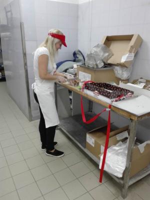 Promotérky na ochutnávku pečiva Penam Pardubice