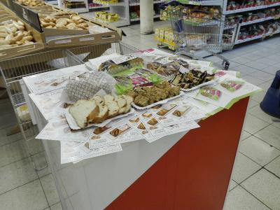 Promotérky na ochutnávku pečiva Penam Klatovy