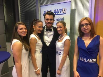 Hostesky na vánoční večírek AAA AUTO as