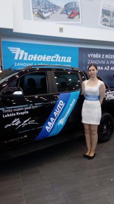 Hostesky na vánoční večírek pro AAA AUTO