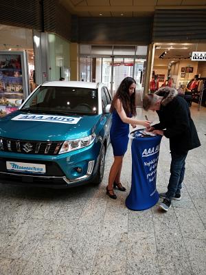 Hosteska v OC Aupark Žilina pro Autocentrum AAA AUTO
