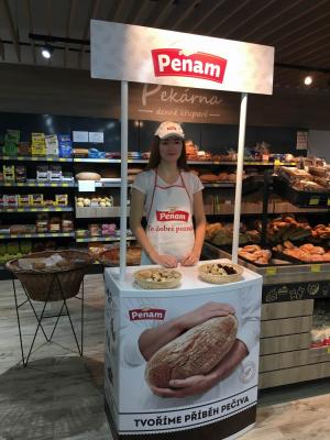 Zajistili jsme hostesky pro Penam a.s.,Coop Vsetin