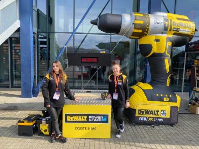 Zajistili jsme hostesky pro AZ Promo s.r.o.,