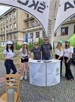 Nous avons mis à disposition des hôtesses pour Škoda