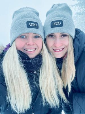 Zajistili jsme hostesky pro AUDI ledove sochy