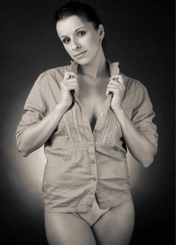 Фотография была вставлена моделью на портале чешской модели с.р.о.