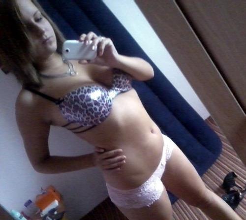 Фотография была вставлена моделью на портале чешской модели с.р.о.