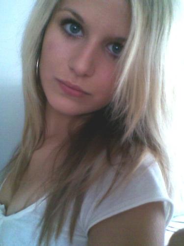 A fényképet a modell helyezte be a cseh Modelky s.r.o portáljára.