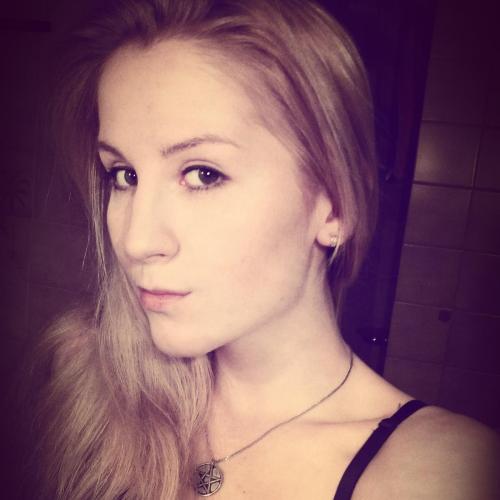 Фотография была вставлена моделью на портале чешской модели с.р.о.