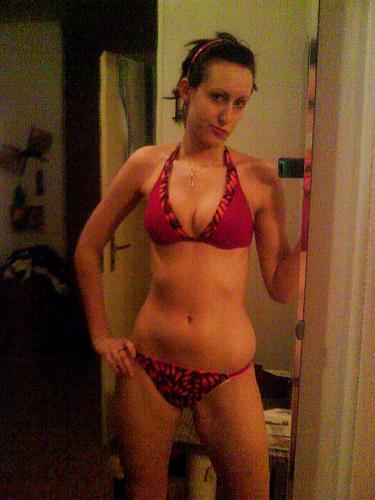 Фотография была вставлена моделью на портале чешской модели с.р.о.