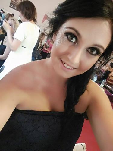 Фотография была вставлена моделью на портале чешской модели с.р.о.