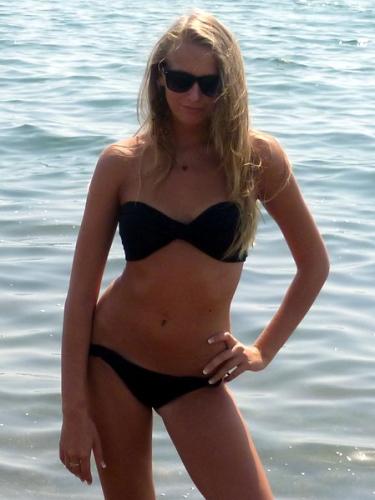 Фотография была вставлена моделью на портале чешской модели с.р.о.