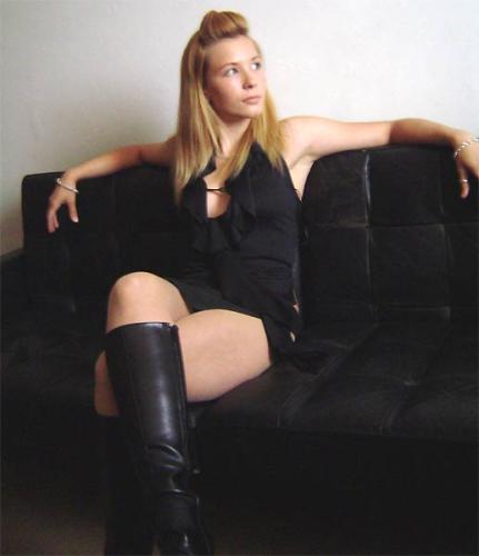 Фотография была вставлена моделью на портале чешской модели с.р.о.