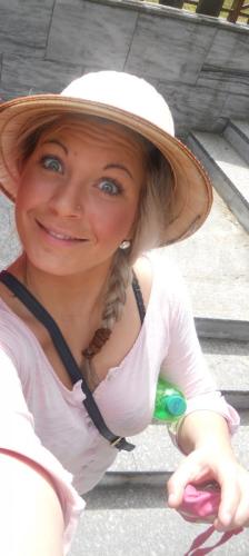 Das Foto wurde vom Model auf dem Portal des tschechischen Modelsky s.r.o.