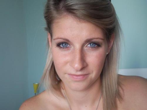 Фотография была вставлена моделью на портале чешской модели с.р.о.